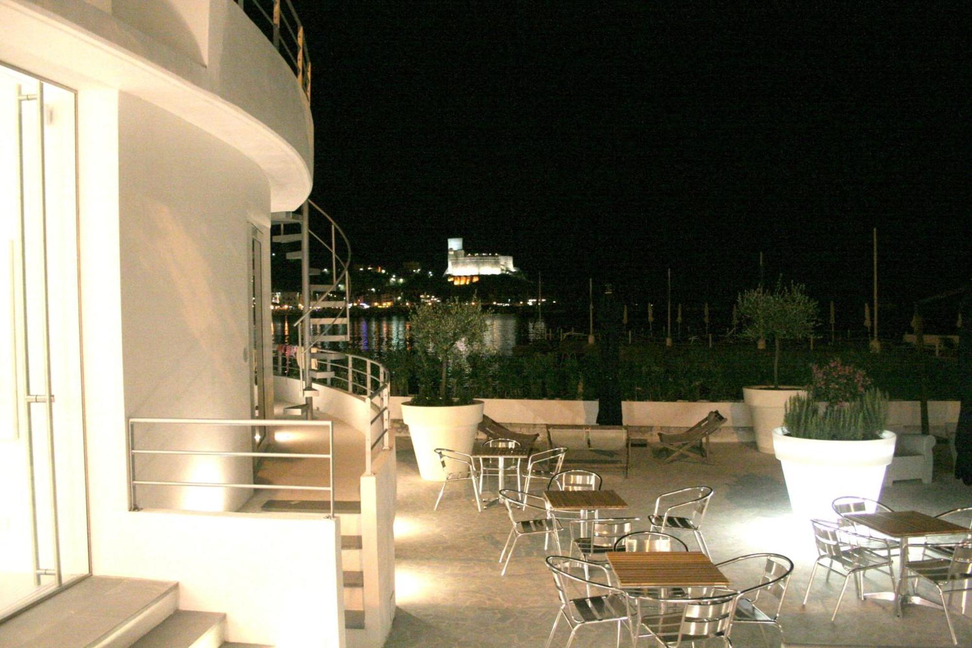 Piccolo Hotel Del Lido ليريسي المظهر الخارجي الصورة